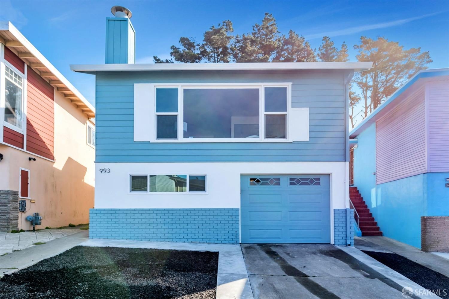 Sold home at 993 Skyline Dr, Daly City
